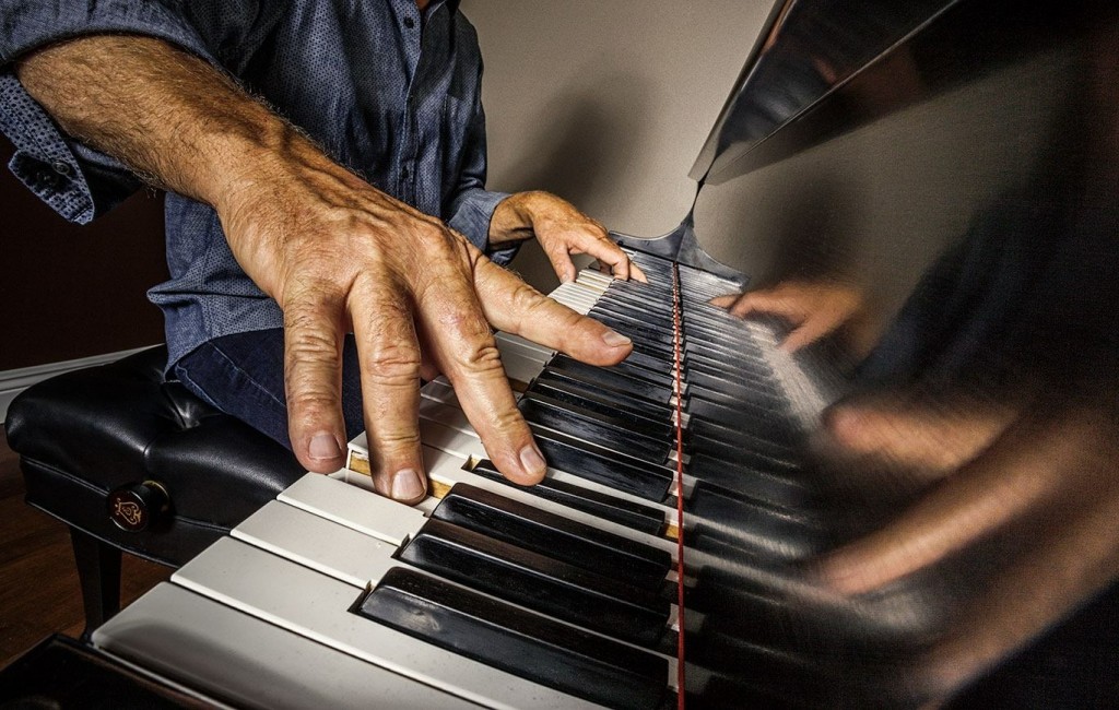 kent horner at piano